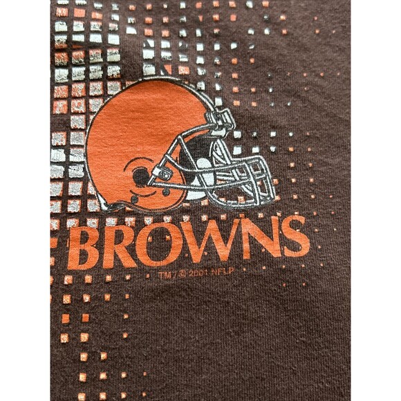 Vintage Y2K Cleveland Brown Pixel Helmet Graphic T-shirt Size Medium - Picture 3 of 8